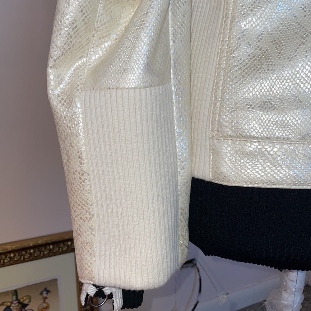 Chico Jacket - image 6